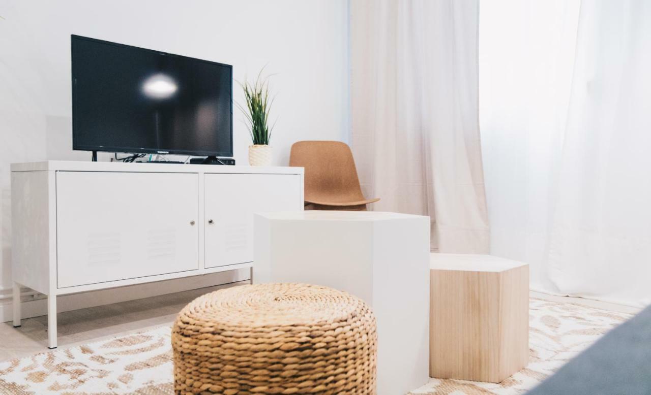 Altair Apartment By People Rentals Bilbao Exteriör bild